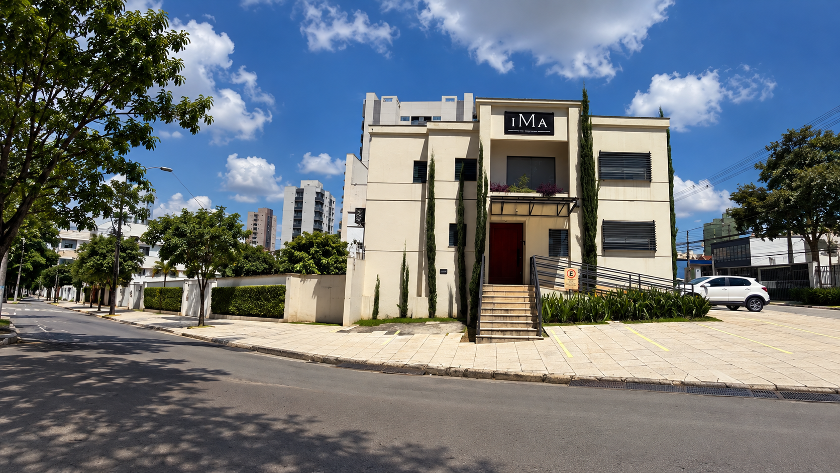Fachada do Instituto de Medicina Avançada em Campinas
